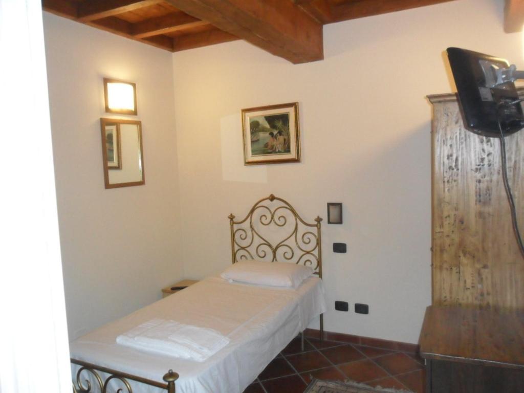Agriturismo Al Navile Malalbergo Habitación foto
