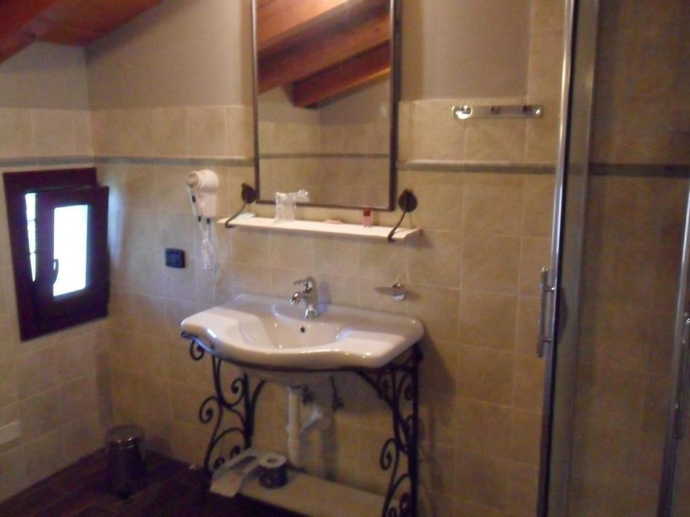 Agriturismo Al Navile Malalbergo Habitación foto